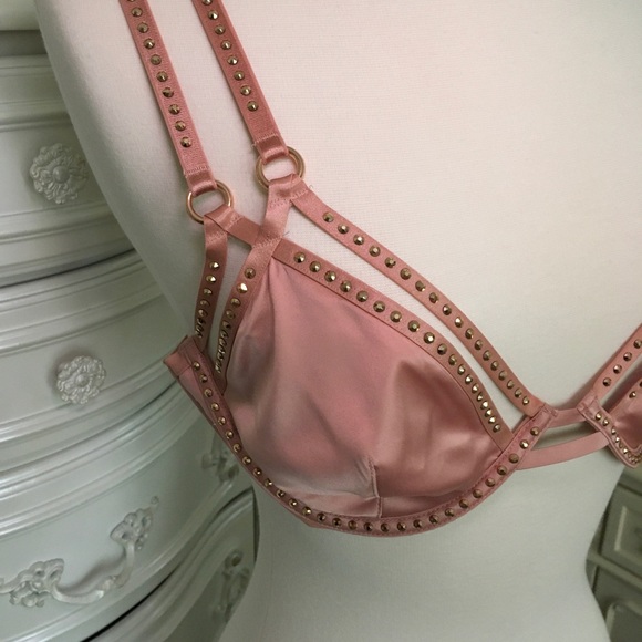 Victoria's Secret Bra ✨ SWAROVSKI - Picture 5 of 16
